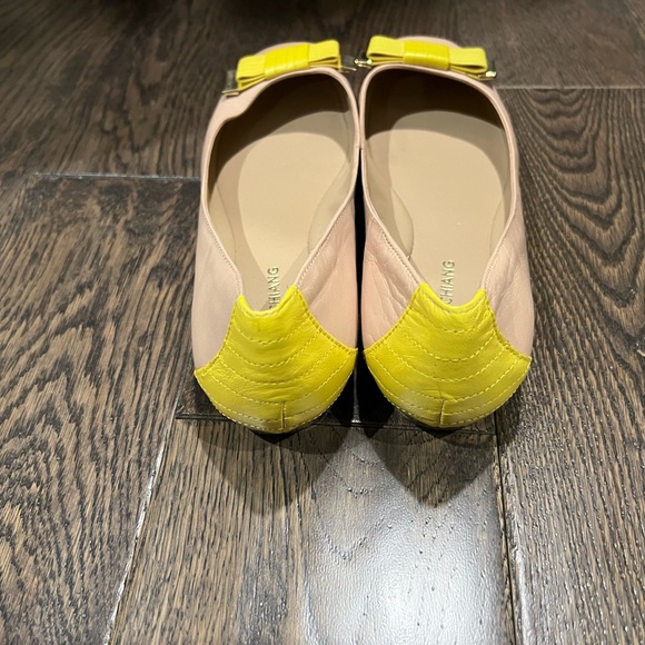 Arturo Chiang Flats, Vintage Style, Leather Yellow And Beige, Size 9. - Picture 4 of 7